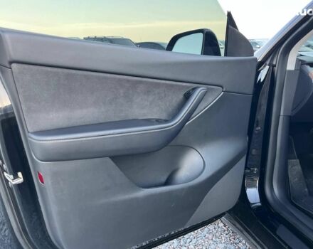 Черный Тесла Model Y, объемом двигателя 0 л и пробегом 73 тыс. км за 27890 $, фото 16 на Automoto.ua