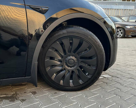 Черный Тесла Model Y, объемом двигателя 0 л и пробегом 120 тыс. км за 24000 $, фото 1 на Automoto.ua