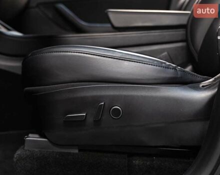 Черный Тесла Model Y, объемом двигателя 0 л и пробегом 155 тыс. км за 23000 $, фото 17 на Automoto.ua