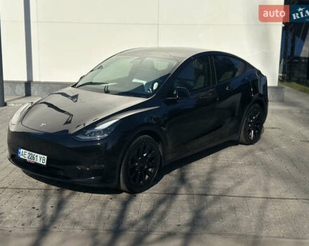 Черный Тесла Model Y, объемом двигателя 0 л и пробегом 24 тыс. км за 31000 $, фото 4 на Automoto.ua