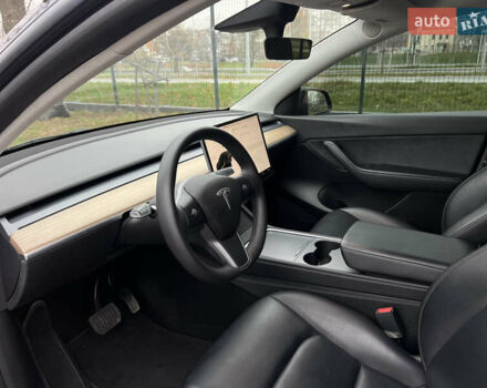 Черный Тесла Model Y, объемом двигателя 0 л и пробегом 61 тыс. км за 22900 $, фото 14 на Automoto.ua