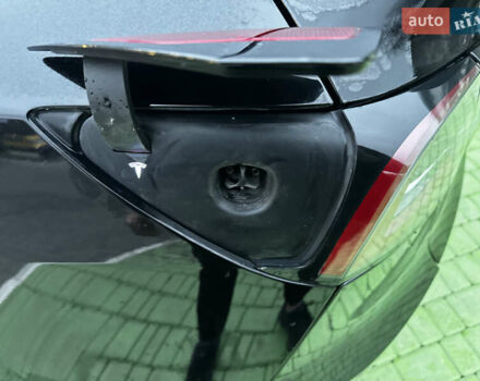 Черный Тесла Model Y, объемом двигателя 0 л и пробегом 85 тыс. км за 28000 $, фото 58 на Automoto.ua