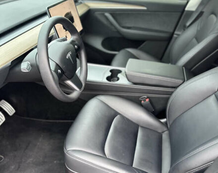 Чорний Тесла Model Y, об'ємом двигуна 0 л та пробігом 27 тис. км за 28900 $, фото 11 на Automoto.ua