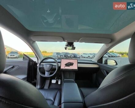 Черный Тесла Model Y, объемом двигателя 0 л и пробегом 73 тыс. км за 27890 $, фото 32 на Automoto.ua