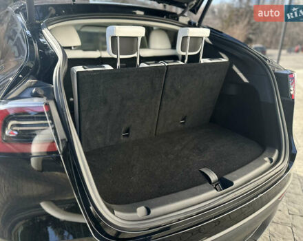 Черный Тесла Model Y, объемом двигателя 0 л и пробегом 24 тыс. км за 31000 $, фото 21 на Automoto.ua