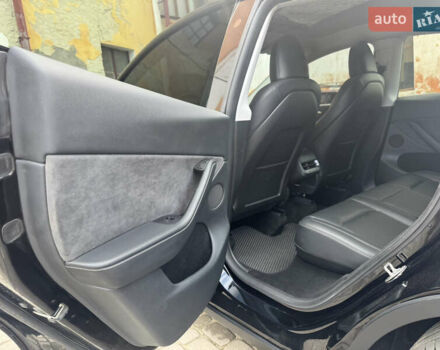 Черный Тесла Model Y, объемом двигателя 0 л и пробегом 58 тыс. км за 34500 $, фото 54 на Automoto.ua