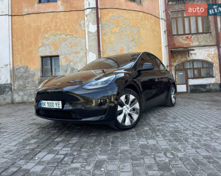 Черный Тесла Model Y, объемом двигателя 0 л и пробегом 58 тыс. км за 34500 $, фото 2 на Automoto.ua