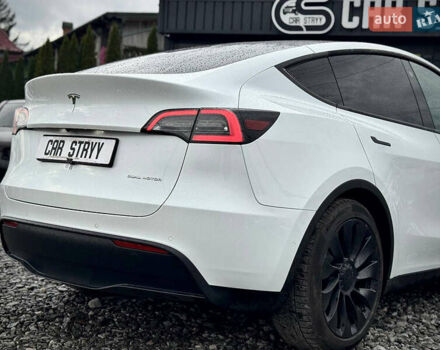 Тесла Model Y 2022 у Стрые на Automoto.ua Чорний Тесла Model Y, об'ємом двигуна 0 л та пробігом 61 тис. км за 27400 $, фото 52 на Automoto.ua