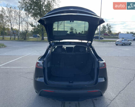 Черный Тесла Model Y, объемом двигателя 0 л и пробегом 37 тыс. км за 33500 $, фото 21 на Automoto.ua