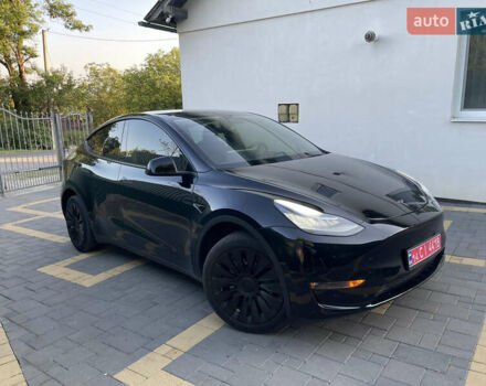 Черный Тесла Model Y, объемом двигателя 0 л и пробегом 65 тыс. км за 25500 $, фото 7 на Automoto.ua