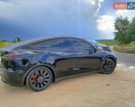 Черный Тесла Model Y, объемом двигателя 0 л и пробегом 49 тыс. км за 25900 $, фото 1 на Automoto.ua