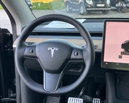 Черный Тесла Model Y, объемом двигателя 0 л и пробегом 73 тыс. км за 27890 $, фото 28 на Automoto.ua