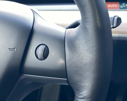 Тесла Model Y 2022 у Луцьку на Automoto.ua Чорний Тесла Model Y, об'ємом двигуна 0 л та пробігом 224 тис. км за 27500 $, фото 79 на Automoto.ua