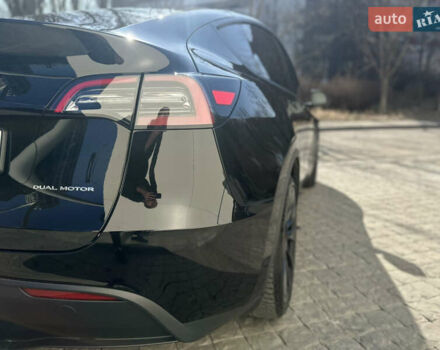Черный Тесла Model Y, объемом двигателя 0 л и пробегом 24 тыс. км за 31000 $, фото 46 на Automoto.ua