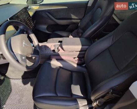 Черный Тесла Model Y, объемом двигателя 0 л и пробегом 92 тыс. км за 25000 $, фото 4 на Automoto.ua