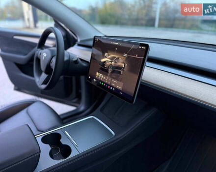 Черный Тесла Model Y, объемом двигателя 0 л и пробегом 53 тыс. км за 34999 $, фото 24 на Automoto.ua