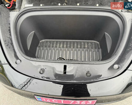 Тесла Model Y 2022 в Ужгороде на Automoto.ua Черный Тесла Model Y, объемом двигателя 0 л и пробегом 65 тыс. км за 26000 $, фото 16 на Automoto.ua