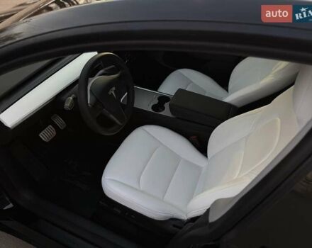 Черный Тесла Model Y, объемом двигателя 0 л и пробегом 44 тыс. км за 34200 $, фото 13 на Automoto.ua