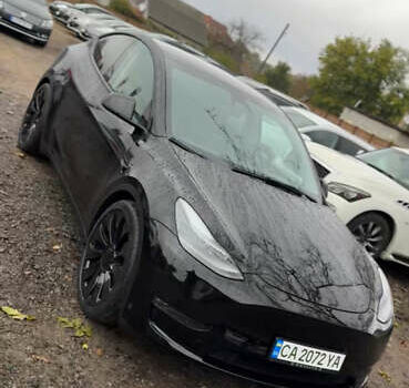 Черный Тесла Model Y, объемом двигателя 0 л и пробегом 35 тыс. км за 29999 $, фото 1 на Automoto.ua