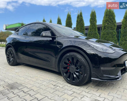 Черный Тесла Model Y, объемом двигателя 0 л и пробегом 39 тыс. км за 31000 $, фото 11 на Automoto.ua