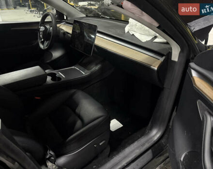 Черный Тесла Model Y, объемом двигателя 0 л и пробегом 46 тыс. км за 16300 $, фото 4 на Automoto.ua