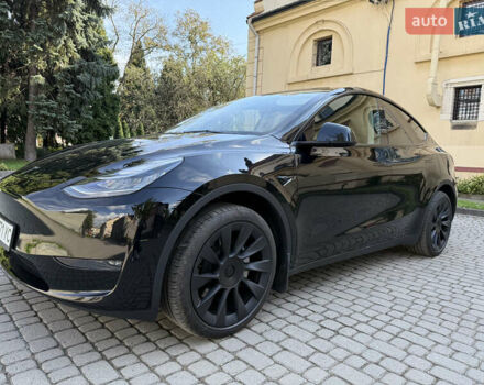 Черный Тесла Model Y, объемом двигателя 0 л и пробегом 58 тыс. км за 27500 $, фото 1 на Automoto.ua