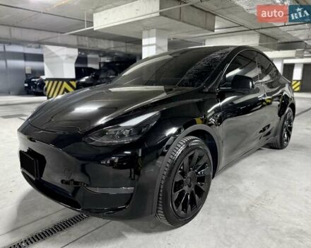 Черный Тесла Model Y, объемом двигателя 0 л и пробегом 39 тыс. км за 29500 $, фото 1 на Automoto.ua