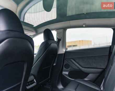 Черный Тесла Model Y, объемом двигателя 0 л и пробегом 16 тыс. км за 30200 $, фото 34 на Automoto.ua