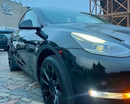 Чорний Тесла Model Y, об'ємом двигуна 0 л та пробігом 60 тис. км за 25950 $, фото 9 на Automoto.ua