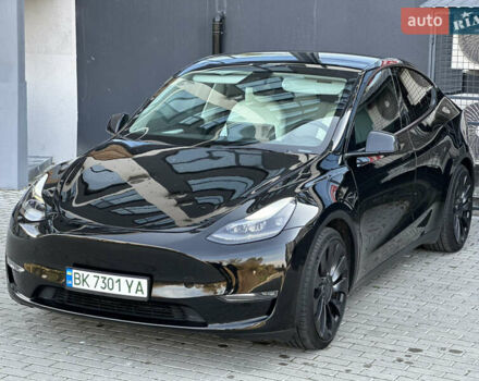 Тесла Model Y 2023 в Ровно на Automoto.ua Черный Тесла Model Y, объемом двигателя 0 л и пробегом 13 тыс. км за 28900 $, фото 6 на Automoto.ua