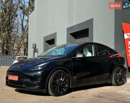 Черный Тесла Model Y, объемом двигателя 0 л и пробегом 9 тыс. км за 32500 $, фото 2 на Automoto.ua