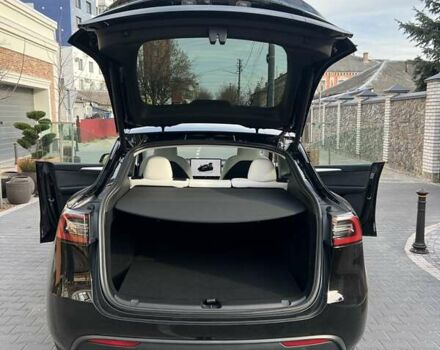 Черный Тесла Model Y, объемом двигателя 0 л и пробегом 21 тыс. км за 30500 $, фото 31 на Automoto.ua