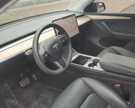 Черный Тесла Model Y, объемом двигателя 0 л и пробегом 88 тыс. км за 27000 $, фото 4 на Automoto.ua