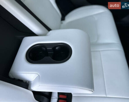 Тесла Model Y 2023 в Ровно на Automoto.ua Черный Тесла Model Y, объемом двигателя 0 л и пробегом 13 тыс. км за 28900 $, фото 26 на Automoto.ua