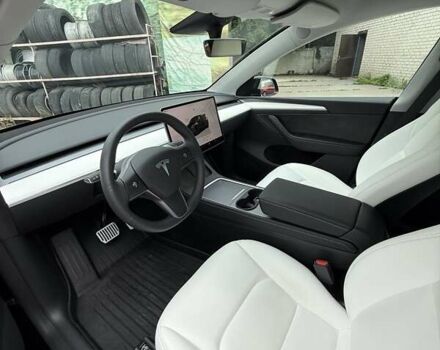 Чорний Тесла Model Y, об'ємом двигуна 0 л та пробігом 14 тис. км за 28500 $, фото 5 на Automoto.ua