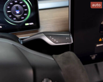 Чорний Тесла Model Y, об'ємом двигуна 0 л та пробігом 25 тис. км за 35900 $, фото 16 на Automoto.ua