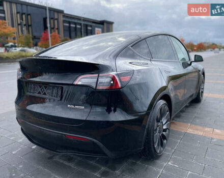 Черный Тесла Model Y, объемом двигателя 0 л и пробегом 16 тыс. км за 29200 $, фото 4 на Automoto.ua