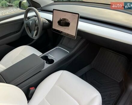 Черный Тесла Model Y, объемом двигателя 0 л и пробегом 24 тыс. км за 30999 $, фото 40 на Automoto.ua