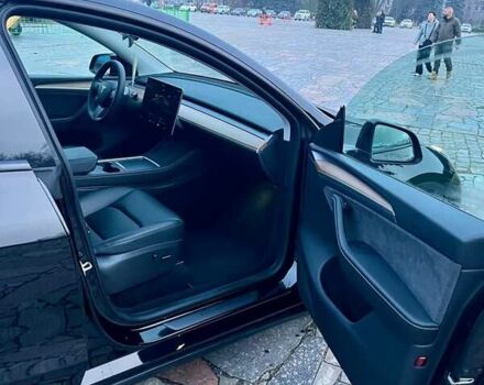Чорний Тесла Model Y, об'ємом двигуна 0 л та пробігом 60 тис. км за 25950 $, фото 12 на Automoto.ua