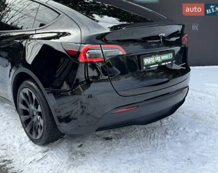 Черный Тесла Model Y, объемом двигателя 0 л и пробегом 1 тыс. км за 34900 $, фото 39 на Automoto.ua