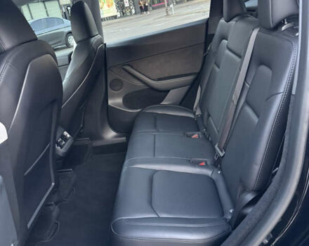 Черный Тесла Model Y, объемом двигателя 0 л и пробегом 34 тыс. км за 35000 $, фото 31 на Automoto.ua