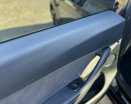 Черный Тесла Model Y, объемом двигателя 0 л и пробегом 35 тыс. км за 36000 $, фото 11 на Automoto.ua