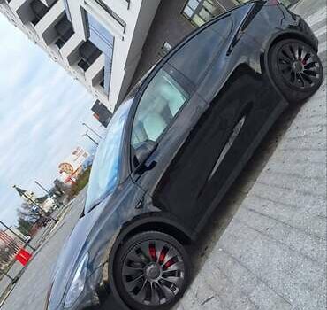 Черный Тесла Model Y, объемом двигателя 0 л и пробегом 27 тыс. км за 31300 $, фото 15 на Automoto.ua