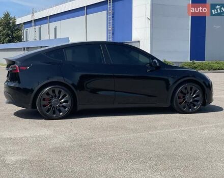 Черный Тесла Model Y, объемом двигателя 0 л и пробегом 9 тыс. км за 38000 $, фото 7 на Automoto.ua