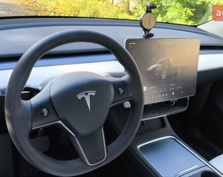 Черный Тесла Model Y, объемом двигателя 0 л и пробегом 32 тыс. км за 26900 $, фото 2 на Automoto.ua