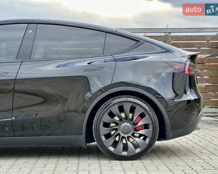 Чорний Тесла Model Y, об'ємом двигуна 0 л та пробігом 38 тис. км за 30799 $, фото 32 на Automoto.ua