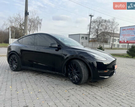 Черный Тесла Model Y, объемом двигателя 0 л и пробегом 25 тыс. км за 31500 $, фото 2 на Automoto.ua