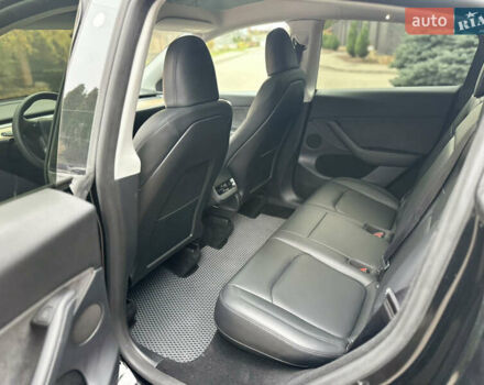 Чорний Тесла Model Y, об'ємом двигуна 0 л та пробігом 49 тис. км за 32000 $, фото 7 на Automoto.ua