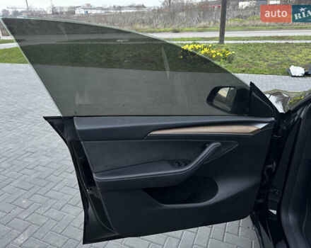 Чорний Тесла Model Y, об'ємом двигуна 0 л та пробігом 26 тис. км за 33000 $, фото 13 на Automoto.ua
