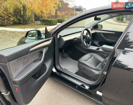 Чорний Тесла Model Y, об'ємом двигуна 0 л та пробігом 49 тис. км за 32000 $, фото 6 на Automoto.ua